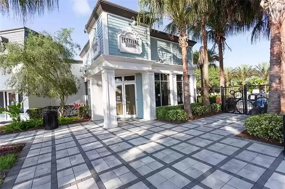 5 bed, 2430 sqft, $3,000 — Photo 4