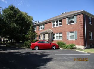 2506 Gladstone Cir Unit 202, Louisville, KY 40205