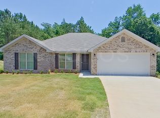 804 Dunvegan Dr, Prattville, AL 36067