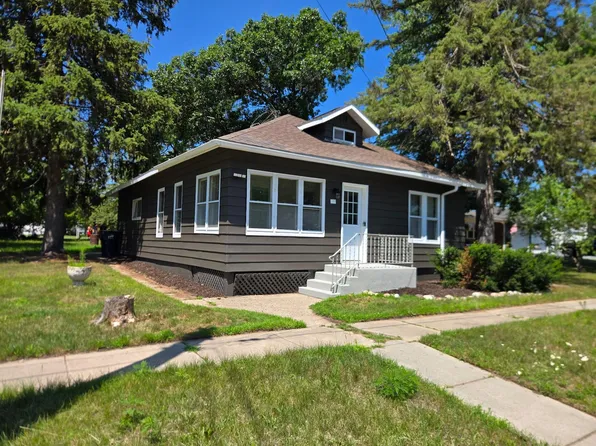 326 Rogers St, Lyndon Station, WI 53944