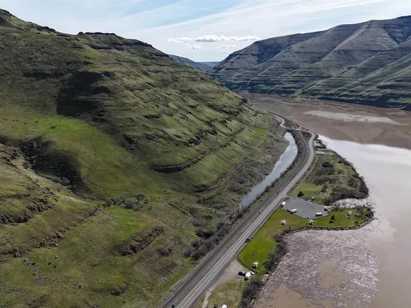 Wawawai Rd, Colton, WA 99113