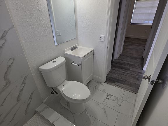 4th image of 5511 SW 20th St #2