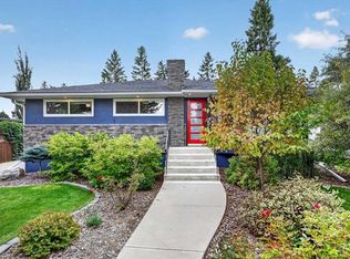 4111 N 19th Ave SW, Calgary, AB T3E 0G7