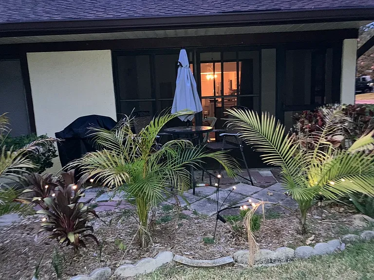 1341 Azalea Dr #1 — Photo 5