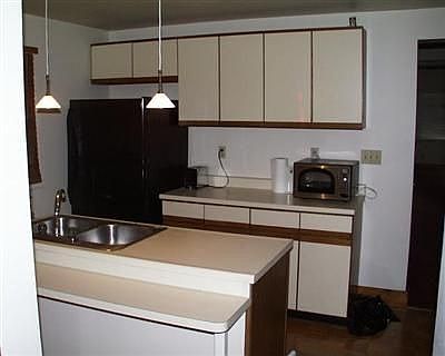 4th image of 214 W Babbitt St