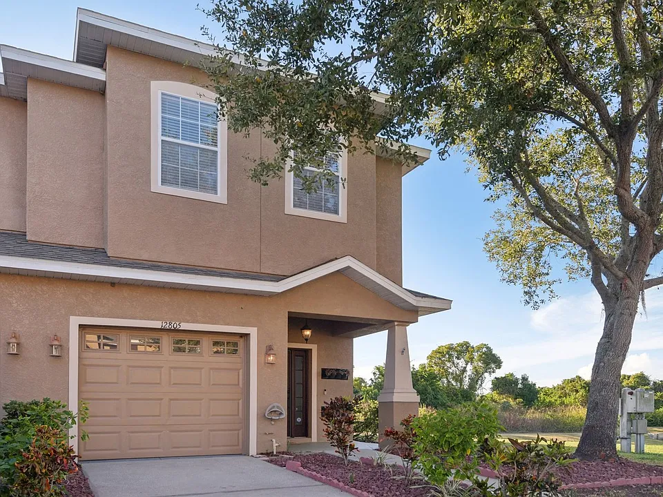 12805 Avelar Manor Pl