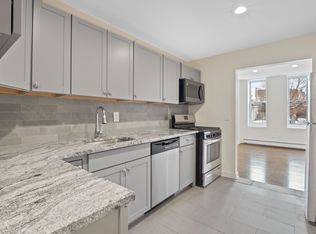 153 Christopher Columbus Dr APT 2R, Jersey City, NJ 07302