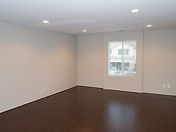 3rd image of 27609 Brentstone Way