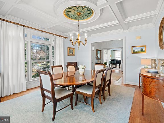 4th image of 7722 Brookville Rd