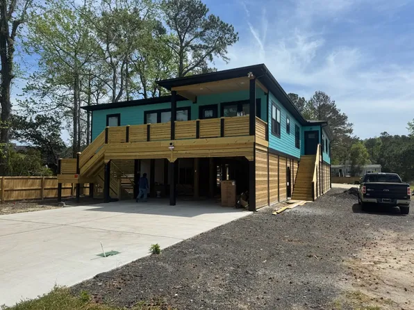 624 Fernando St #A, Manteo, NC 27954