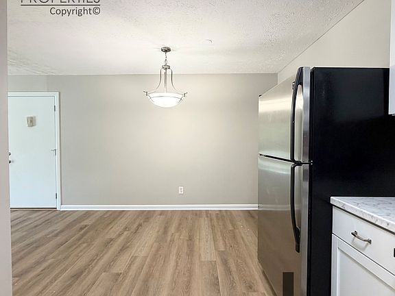 3rd image of 1325 Gray Hawk Rd