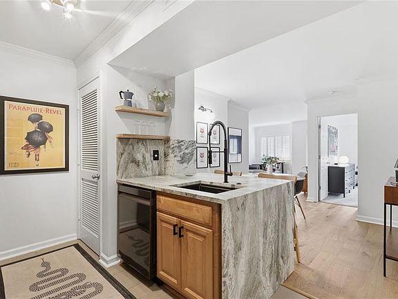 3rd image of 795 Hammond Dr APT 603
