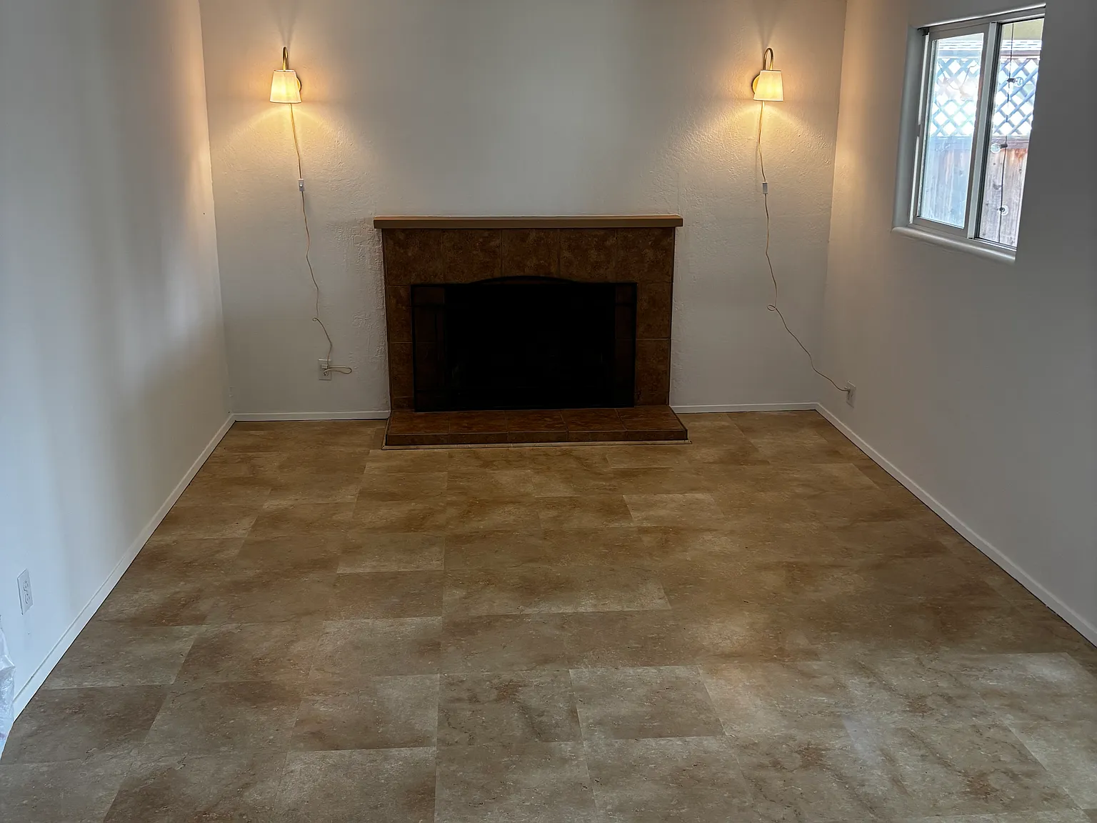 3 bed, 1224 sqft, $3,800 — Photo 2