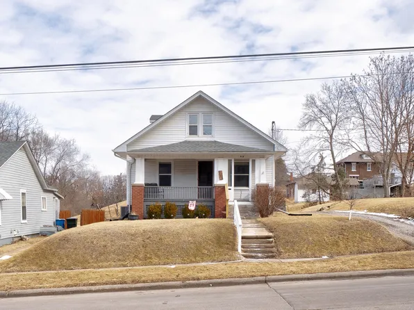 313 Roscoe Ave, Muscatine, IA 52761