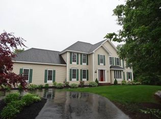 35 Mulberry Ln, Pelham, NH 03076