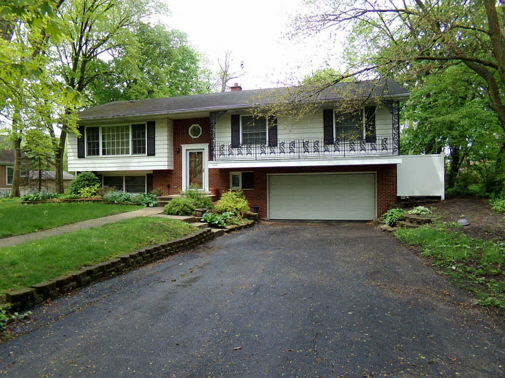 1122 Braeburn Ave photo 1