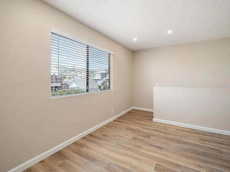 241 Ocean View Ave — Photo 46