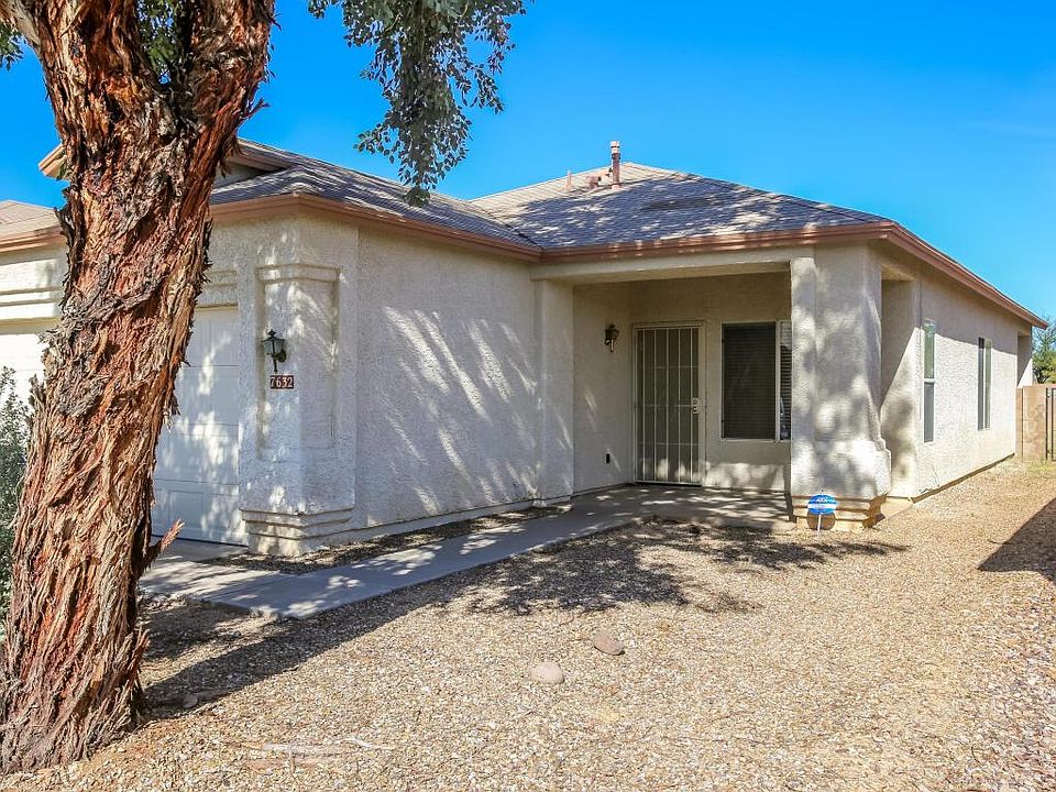 1st image of 7632 S Trumpet Vine Ave