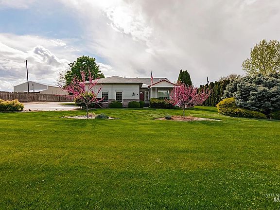 4th image of 3511 12th Avenue Rd