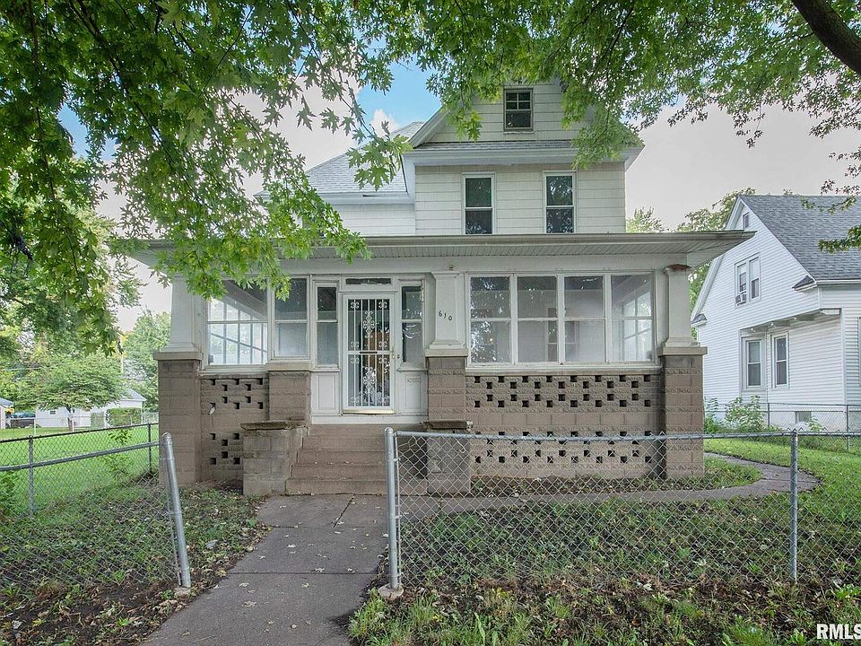 1st image of 610 W 15th St