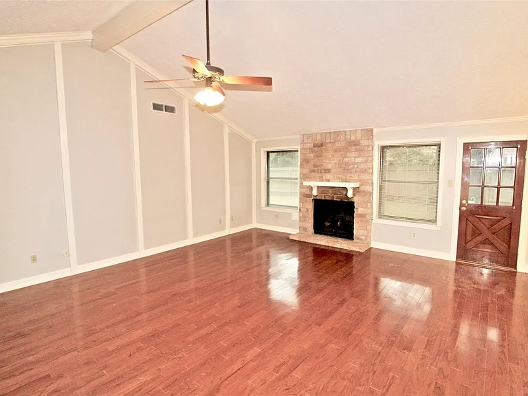 3146 Wagon Trail Dr — Photo 3