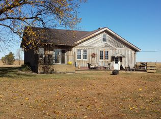 2062 N 1400 East Rd, Taylorville, IL 62568