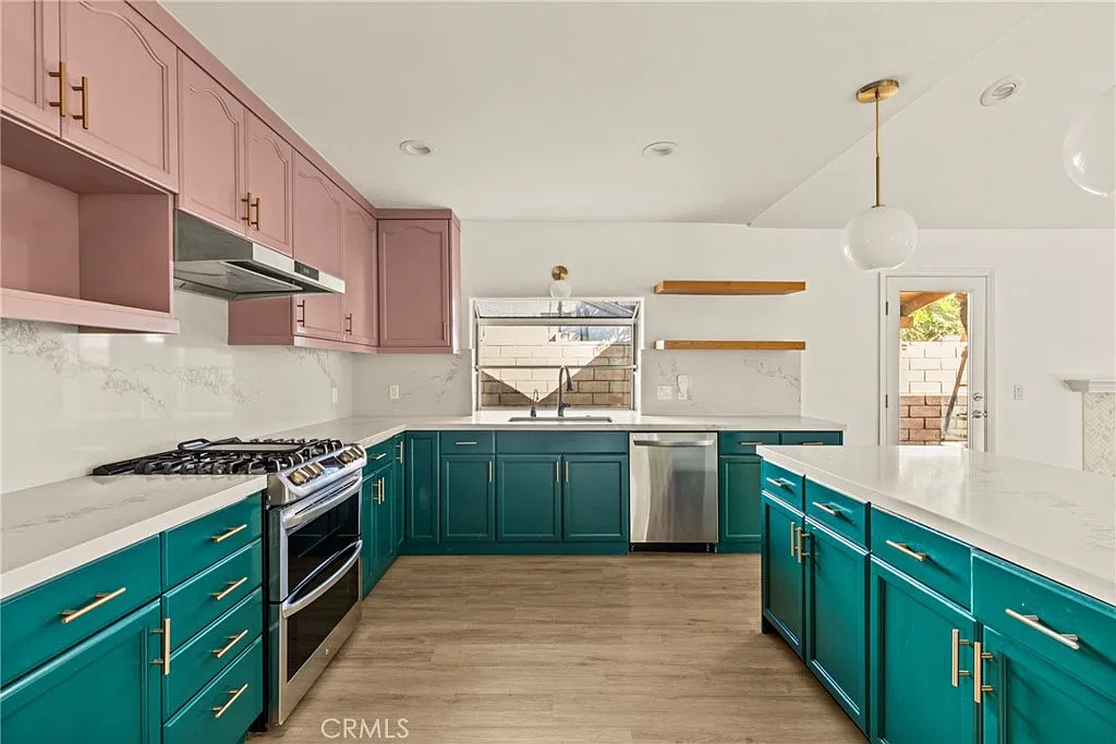 3 bed, 1860 sqft, $4,800 — Photo 4