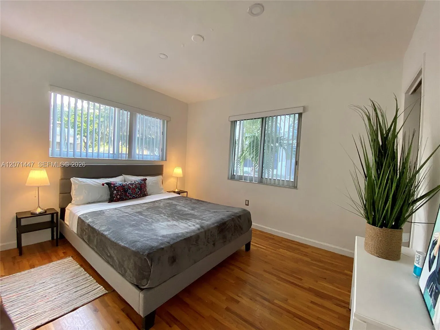 215 Antilla Ave — Photo 4