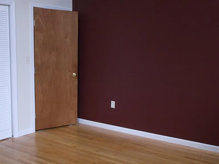 351 Pine St #102 — Photo 10