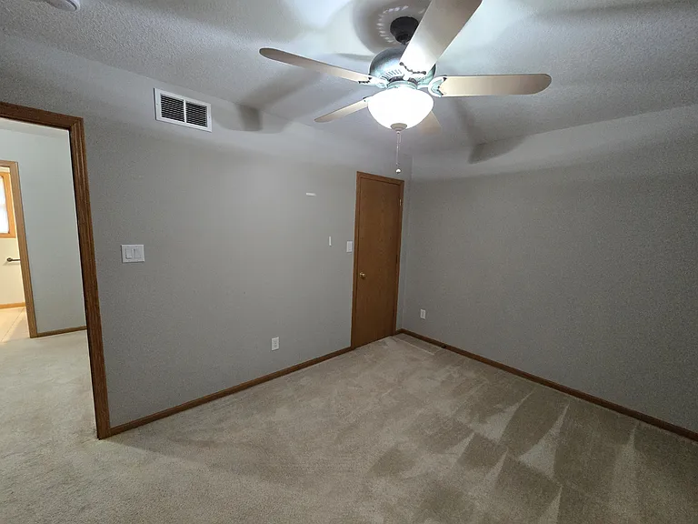 4710 Donald Dr — Photo 43