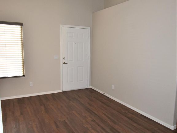 3rd image of 15916 W Smokey Dr