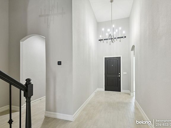 3rd image of 2827 Ash Ave
