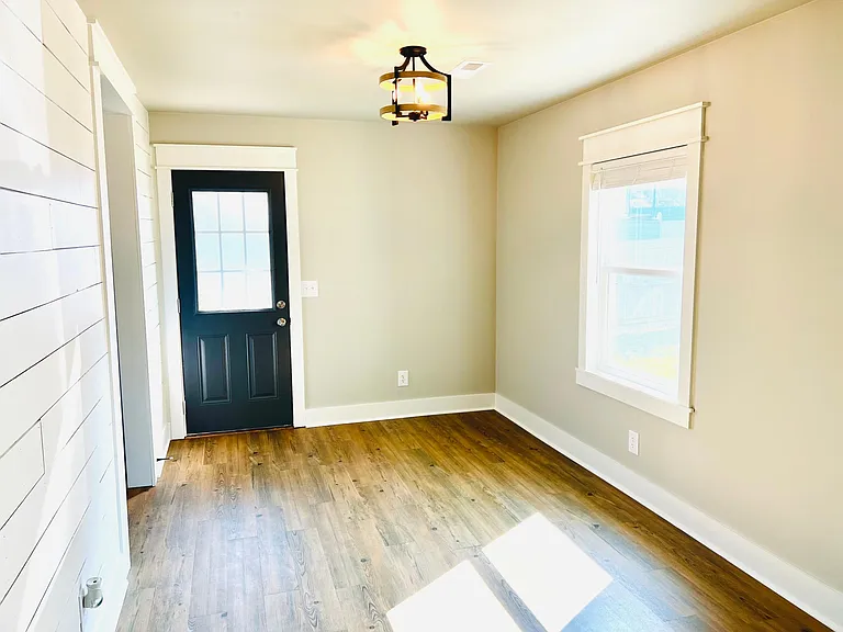 Dining Room (Side door entry)