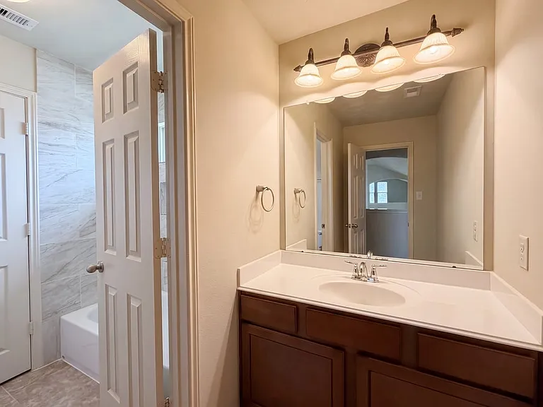 4715 Autumn Pine Ln — Photo 19