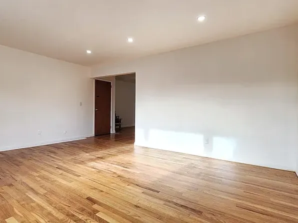 412 72nd St, North Bergen, NJ 07047