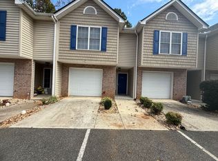 300 McConville Rd APT 64, Lynchburg, VA 24502