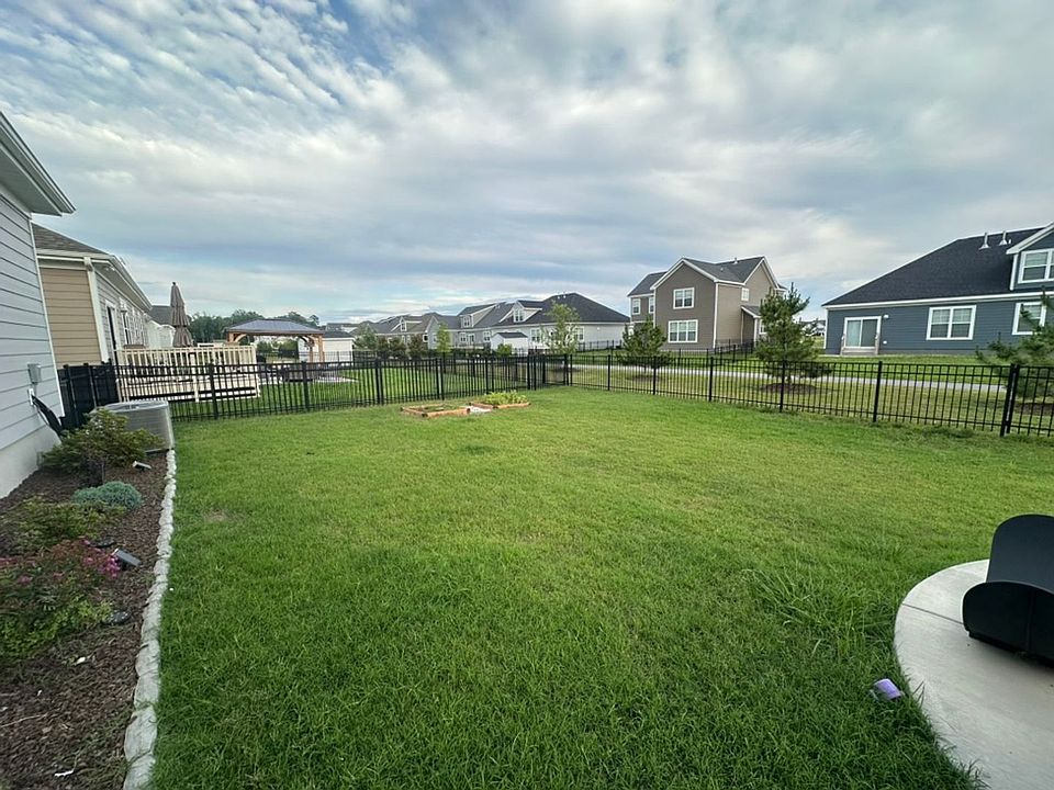 2nd image of 5029 Cape May Loop