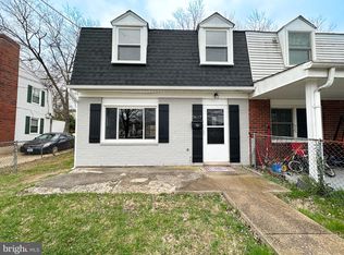 7617 Barlowe Rd, Landover, MD 20785