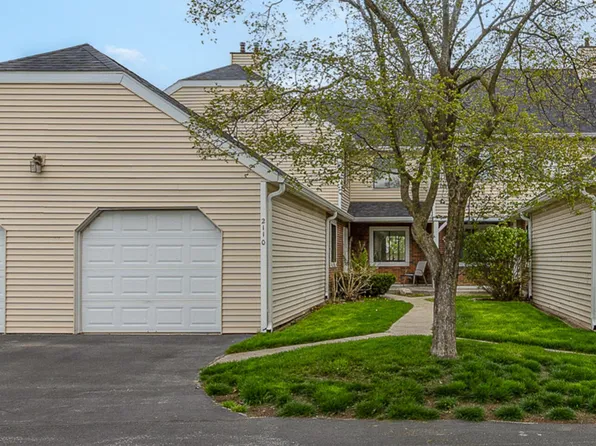 2110 Hawthorne Ln, Chesterton, IN 46304