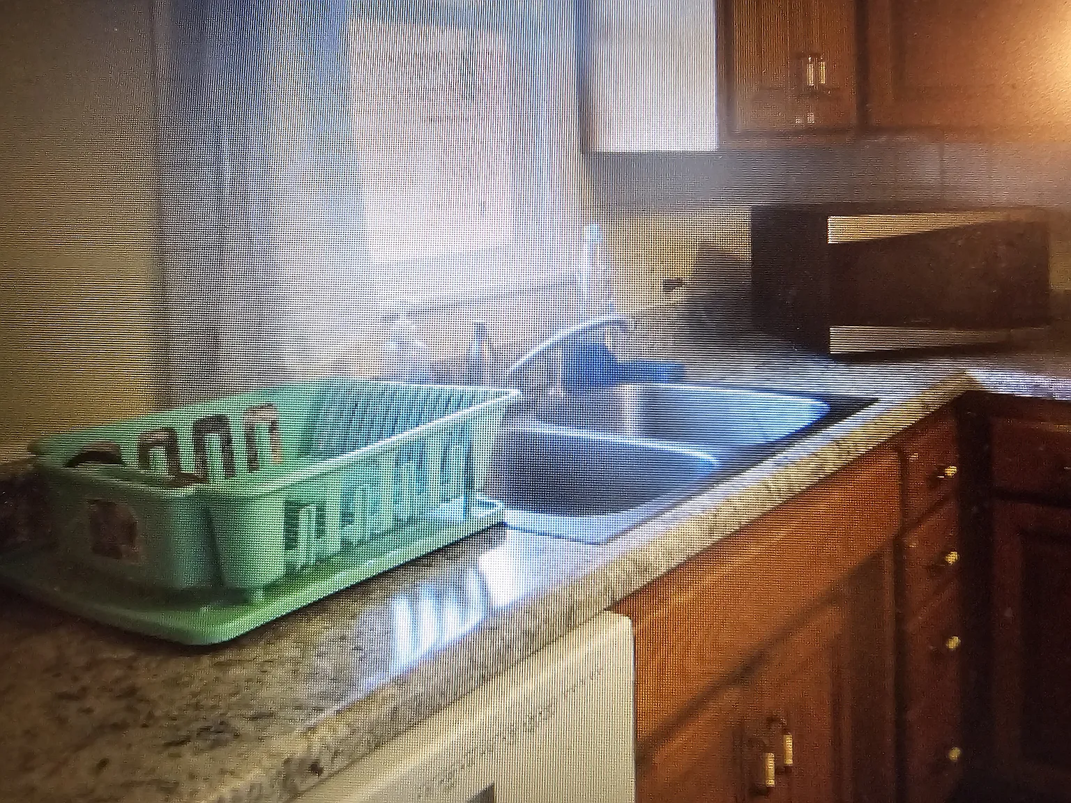 3 bed, 2100 sqft, $3,100 — Photo 3