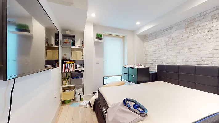 Rented by Bond New York | media 7