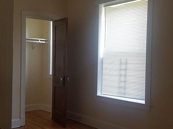 3rd image of 1-6138 Artesian Ave #1