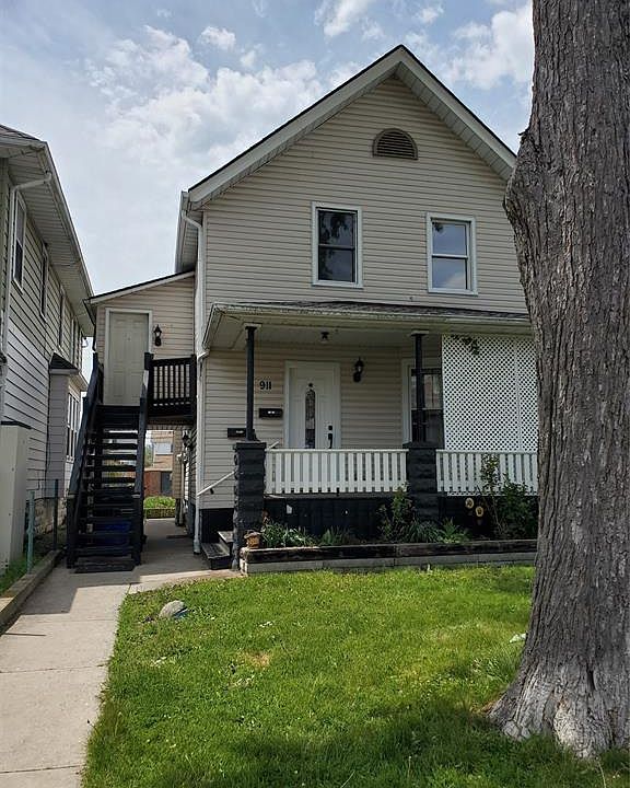 1st image of 911 Langlois Ave