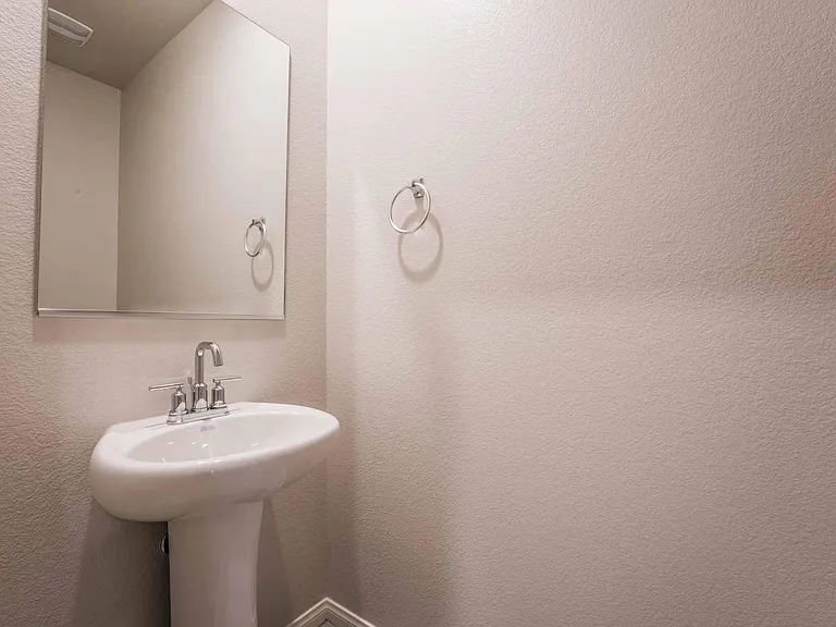 3827 Andorian Ave — Photo 23