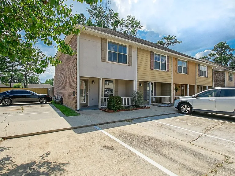 13080 Burgess Ave #8 — Photo 2
