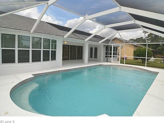 3rd image of 18047 Doral Dr