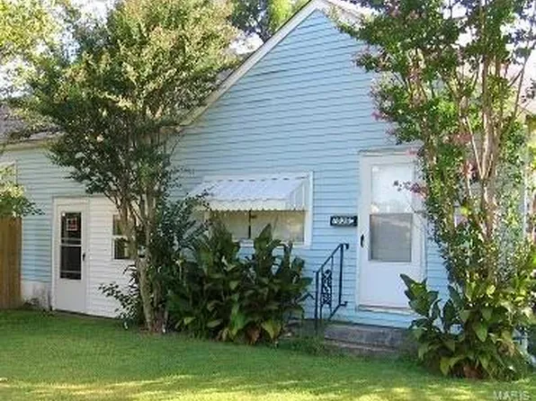 702 E Kathleen St, Sikeston, MO 63801