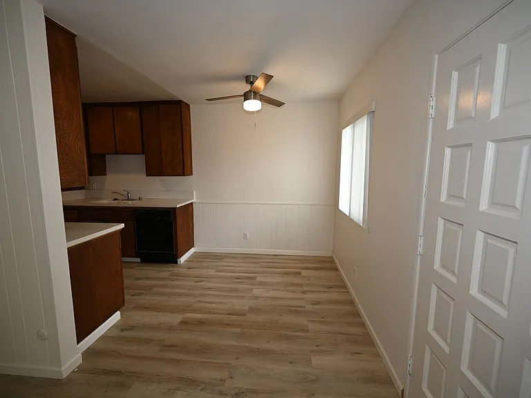 4944 Narragansett Ave — Photo 5