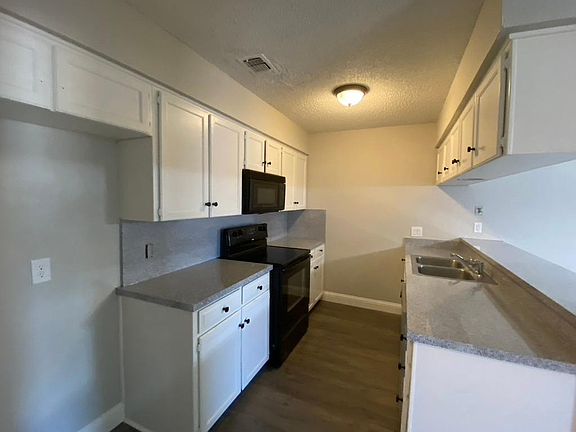 5th image of 514 Concord Dr