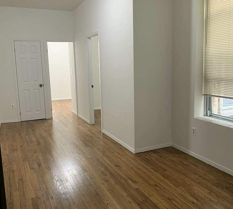1st image of 1136 44th Dr APT 2